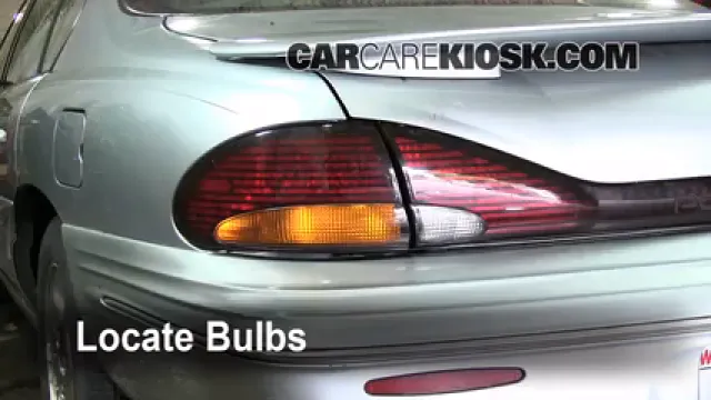 1997 Pontiac Bonneville SE 3.8L V6 Luces Luz trasera (reemplazar foco)